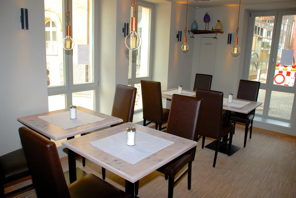 Hezelhof'S Radl-Hotel Wassertrüdingen 外观 照片