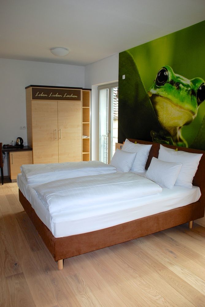 Hezelhof'S Radl-Hotel Wassertrüdingen 外观 照片